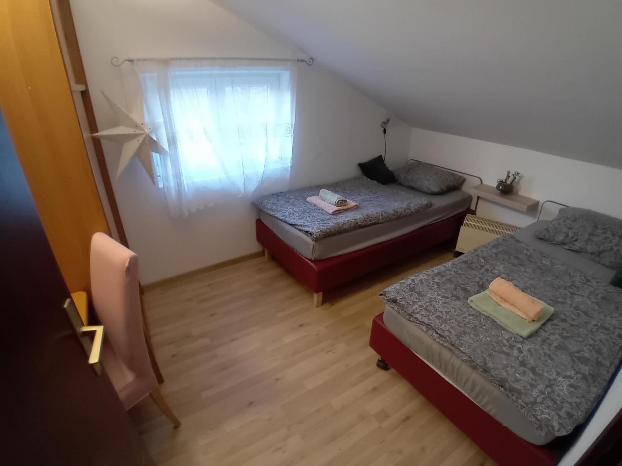 Holiday Home Ivano Korenica Ngoại thất bức ảnh